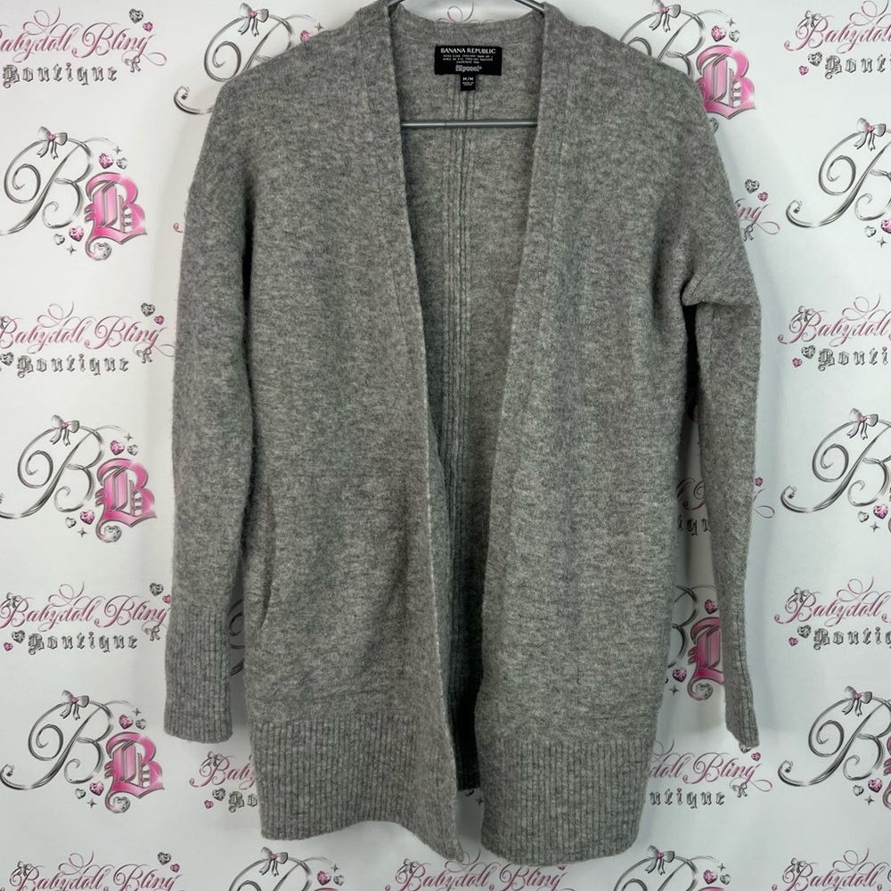 Banana Republic cardigan find Italian yarn flipucci white Heather Gray Cardigan